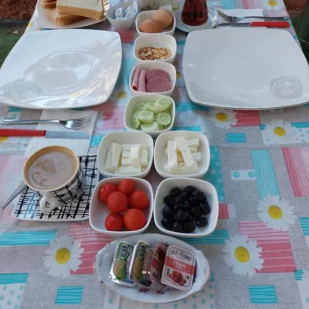 Bed & Breakfast Secret Garden No:01 *